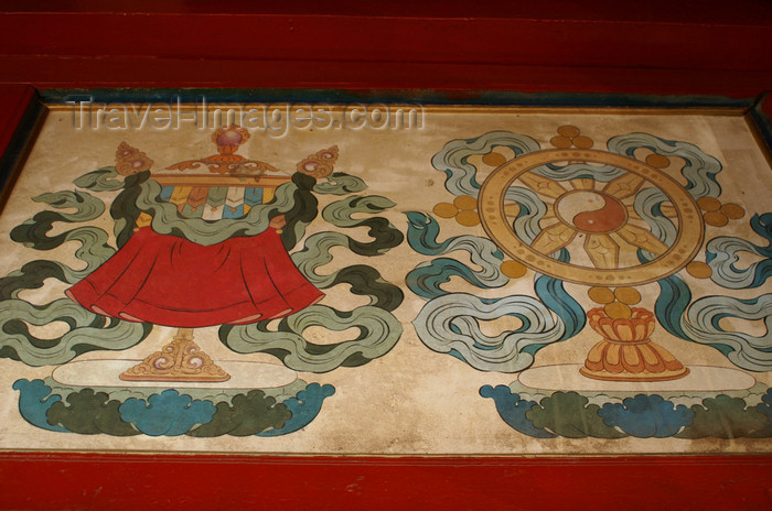 mongolia107: Ulan Bator / Ulaanbaatar, Mongolia: Buddhist symbols at the entrance gate of Gandan Khiid Monastery - Dharmacakra - photo by A.Ferrari - (c) Travel-Images.com - Stock Photography agency - Image Bank