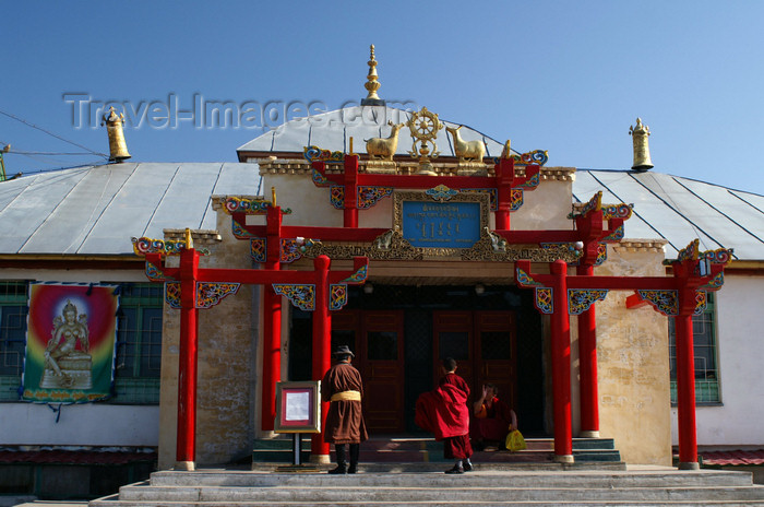 mongolia117: Ulan Bator / Ulaanbaatar, Mongolia: Tashchoimphel Datsan - entrance, Gandan Khiid Monastery - photo by A.Ferrari - (c) Travel-Images.com - Stock Photography agency - Image Bank