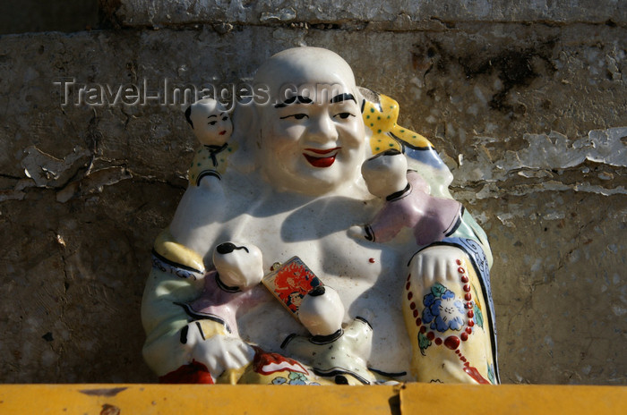 mongolia119: Ulan Bator / Ulaanbaatar, Mongolia: Small Buddhist statue on a stupa in Gandan Khiid Monastery - photo by A.Ferrari - (c) Travel-Images.com - Stock Photography agency - Image Bank