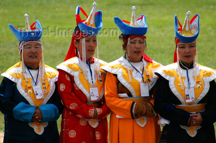 mongolia127: Ulan Bator / Ulaanbaatar, Mongolia: Naadam festival - singers at the opening ceremony - photo by A.Ferrari - (c) Travel-Images.com - Stock Photography agency - Image Bank