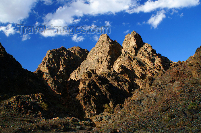 mongolia195: Gobi desert, southern Mongolia: rock formations in Havasgaityn Am, Gurvan Saikhan National Park - photo by A.Ferrari - (c) Travel-Images.com - Stock Photography agency - Image Bank