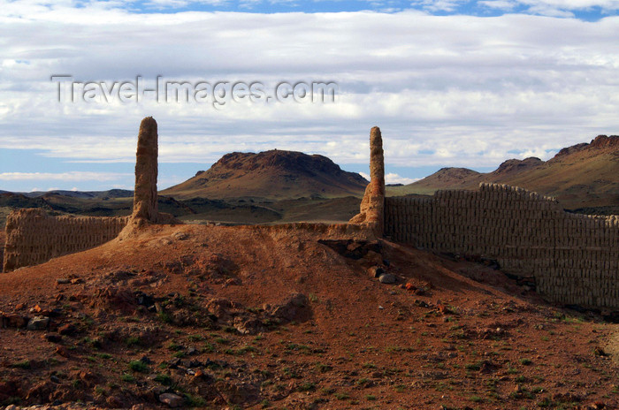 mongolia218: Gobi desert, southern Mongolia: ruins of a monastery complex, Ongiin Khiid - photo by A.Ferrari - (c) Travel-Images.com - Stock Photography agency - Image Bank