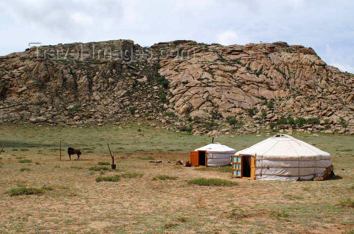 mongolia226: Khogno Khan Uul, central Mongolia: gers and rocks - photo by A.Ferrari - (c) Travel-Images.com - Stock Photography agency - Image Bank