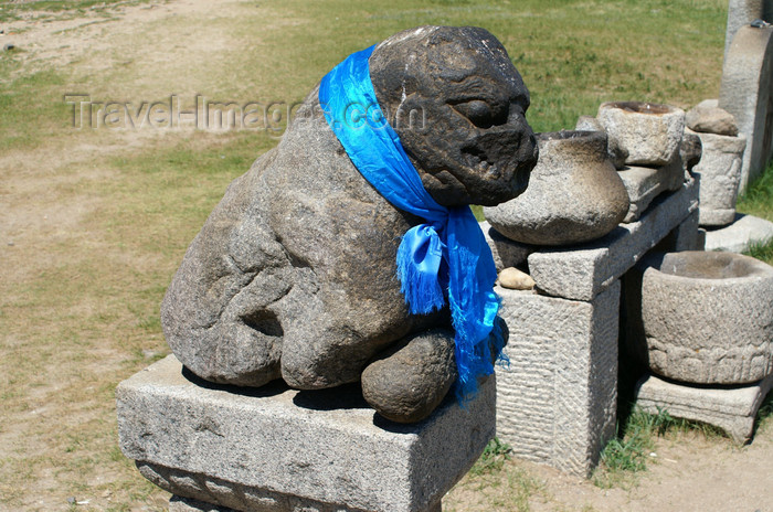 mongolia242: Karakorum, central Mongolia: Erdene Zuu monastery, Kharkhorin - lion statue with a scarf - photo by A.Ferrari - (c) Travel-Images.com - Stock Photography agency - Image Bank