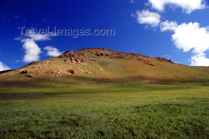 mongolia288: Khorgo-Terkhiin Tsagaan Nuur NP, Mongolia: green hills - photo by A.Ferrari - (c) Travel-Images.com - Stock Photography agency - Image Bank