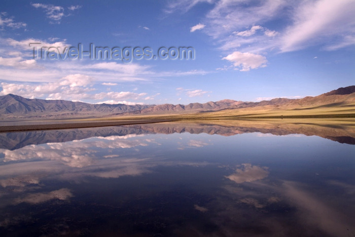 mongolia33: Mongolia - Ureg lake: sky - photo by A.Summers - (c) Travel-Images.com - Stock Photography agency - Image Bank