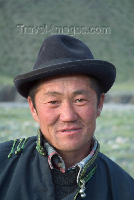 mongolia56: Mongolia - Uvs province: nomadic hearder with hat - photo by A.Summers - (c) Travel-Images.com - Stock Photography agency - Image Bank