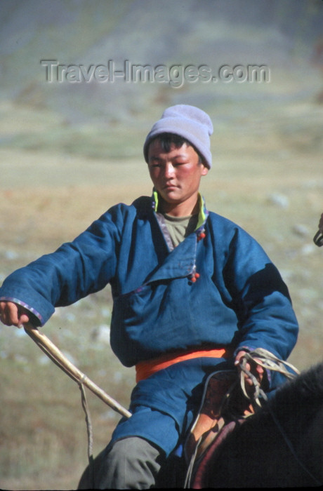 mongolia74: Mongolia - Uvs province: young Mongolian nomadic hearder - photo by A.Summers - (c) Travel-Images.com - Stock Photography agency - Image Bank