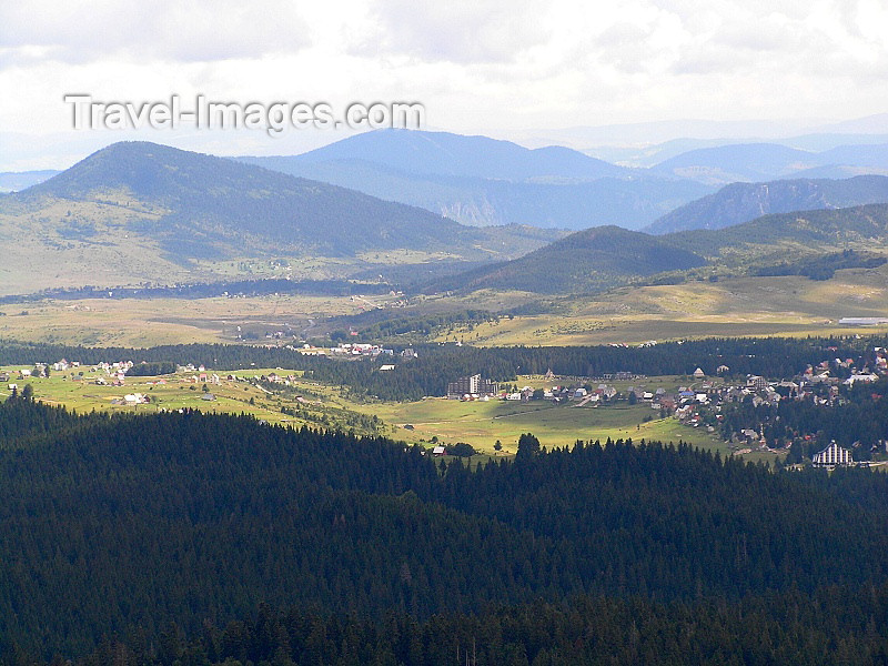 montenegro114: Montenegro - Crna Gora - Durmitor national park: landscape around Crvena greda peak - photo by J.Kaman - (c) Travel-Images.com - Stock Photography agency - Image Bank