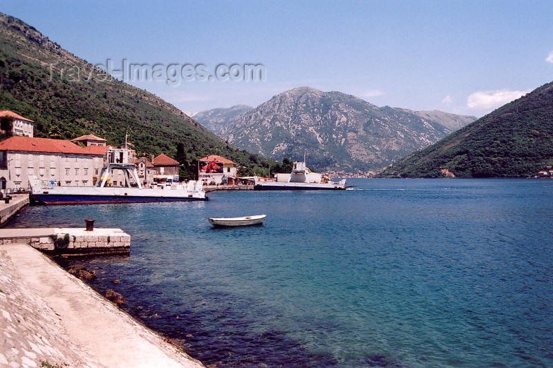 montenegro174: Montenegro - Crna Gora - Kamenari: the Kamenari - Lepatani ferry - photo by M.Torres - (c) Travel-Images.com - Stock Photography agency - Image Bank