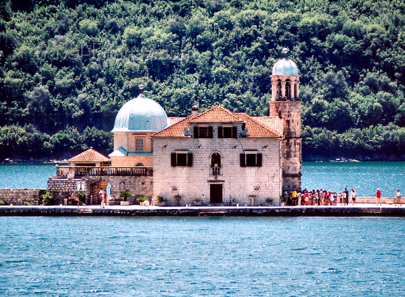 montenegro177: Montenegro - Crna Gora  - Montenegro, former Yugoslavia - Outside Perast: islet - Gospa od Skrpjela - Lady of the Rocks - Madonna dello Scarpello - roatian Catholic community in Montenegro - island - photo by M.Torres - (c) Travel-Images.com - Stock Photography agency - Image Bank