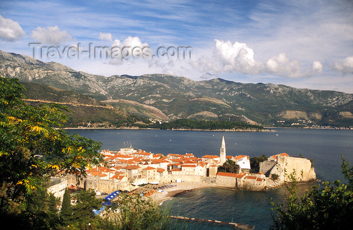 montenegro190: Montenegro - Budva: old town from above - photo by D.Forman - (c) Travel-Images.com - Stock Photography agency - Image Bank