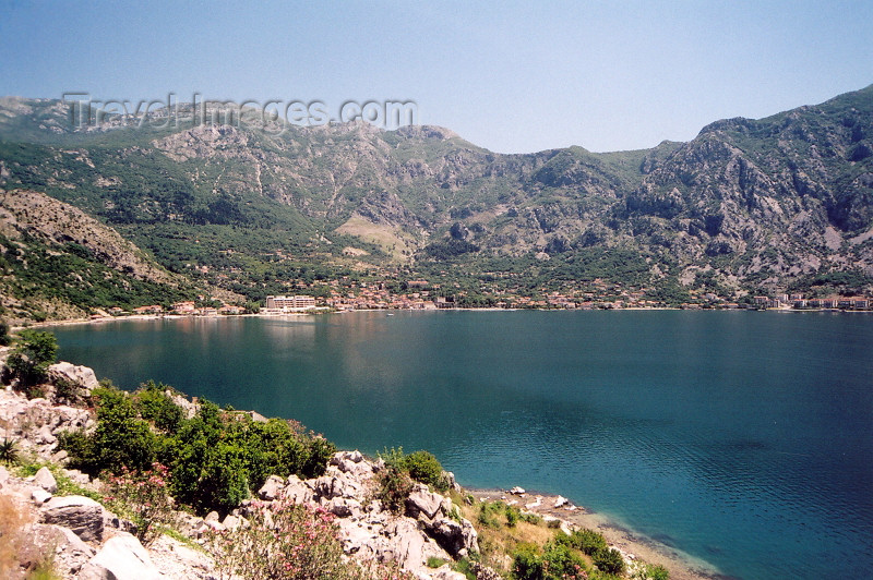 montenegro30: Montenegro - Crna Gora - Risan - Kotor municipality - photo by Miguel Torres - (c) Travel-Images.com - Stock Photography agency - Image Bank