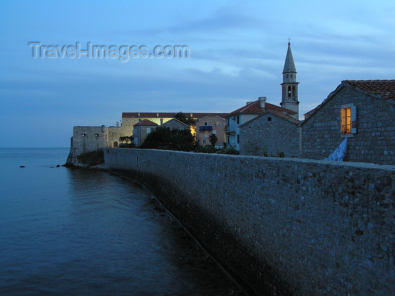 montenegro47: Montenegro - Crna Gora  - Budva: Stari Grad - on the Adriatic - photo by J.Kaman - (c) Travel-Images.com - Stock Photography agency - Image Bank