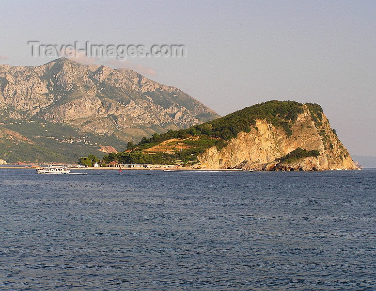 montenegro58: Montenegro - Crna Gora  - Budva: Island of Sveti Nikola - photo by J.Kaman - (c) Travel-Images.com - Stock Photography agency - Image Bank