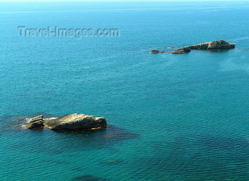 montenegro70: Montenegro - Crna Gora  - Ulcinj: Adriatic sea - rock outcrops - photo by J.Kaman - (c) Travel-Images.com - Stock Photography agency - Image Bank