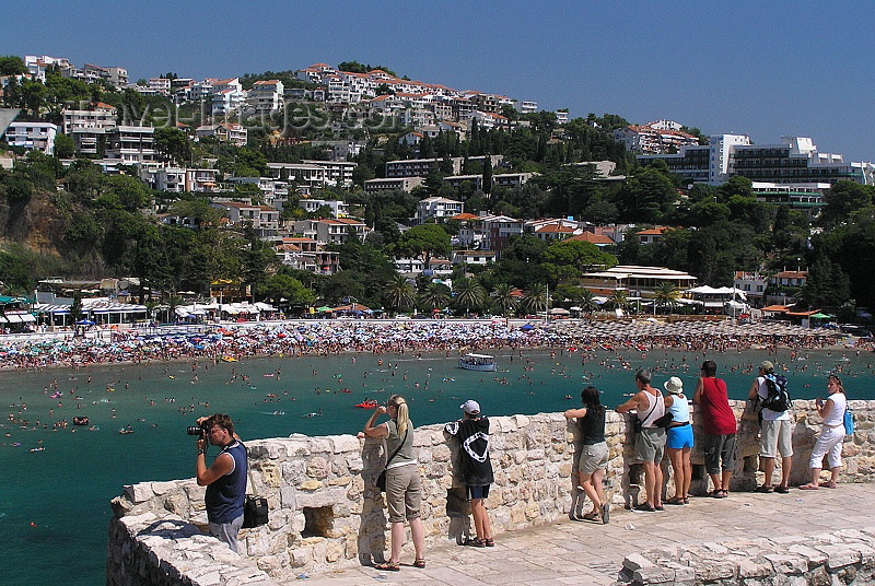 montenegro71: Montenegro - Crna Gora  - Ulcinj: tourists enjoy the view - mirador - photo by J.Kaman - (c) Travel-Images.com - Stock Photography agency - Image Bank