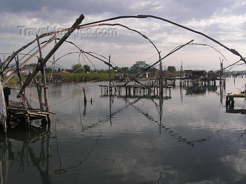 montenegro79: Montenegro - Crna Gora - Bojana river: traditional fishing nets - border with Albania - photo by J.Kaman - (c) Travel-Images.com - Stock Photography agency - Image Bank