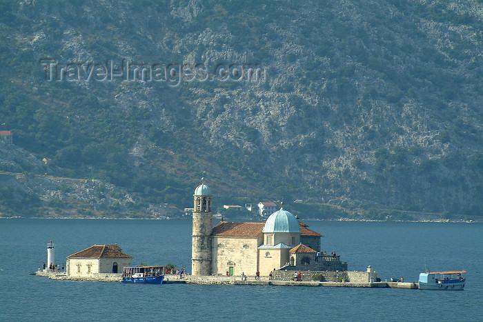 montenegro8: Montenegro - Crna Gora  - Montenegro, former Yugoslavia - Outside Perast: islet - Gospa od Skrpjela - Lady of the Rocks - Madonna dello Scarpello - roatian Catholic community in Montenegro - island - Kotor municipality - photo by J.Banks - (c) Travel-Images.com - Stock Photography agency - Image Bank