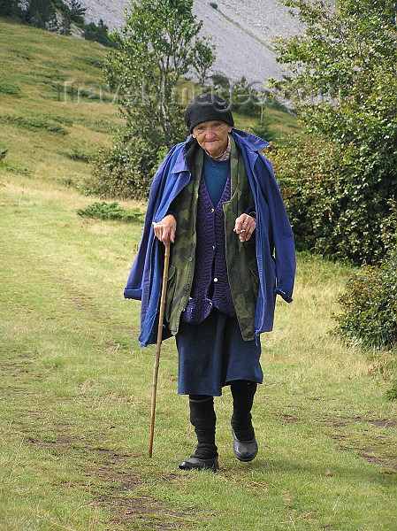 montenegro99: Montenegro - Crna Gora - Komovi mountains: mountain shepherd - photo by J.Kaman - (c) Travel-Images.com - Stock Photography agency - Image Bank