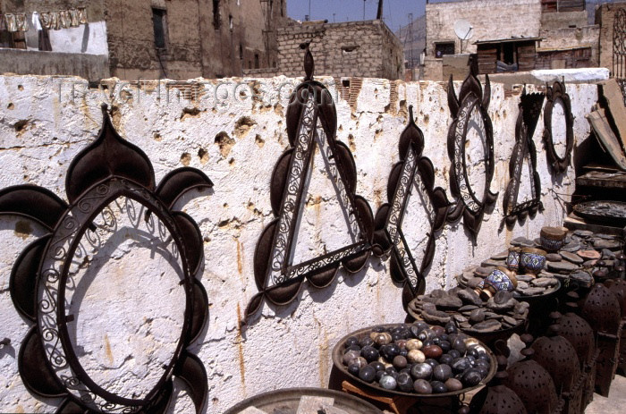 moroc106: Morocco / Maroc - Fès: frames - the medina - photo by F.Rigaud - (c) Travel-Images.com - Stock Photography agency - Image Bank