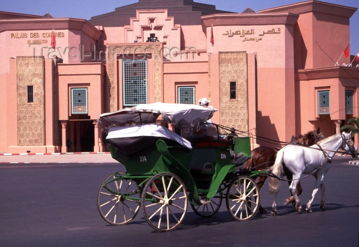 moroc114: Morocco / Maroc - Marrakesh: congress center and barouche / calaeche - Palais des Congrès - Avenue de France - photo by F.Rigaud - (c) Travel-Images.com - Stock Photography agency - Image Bank