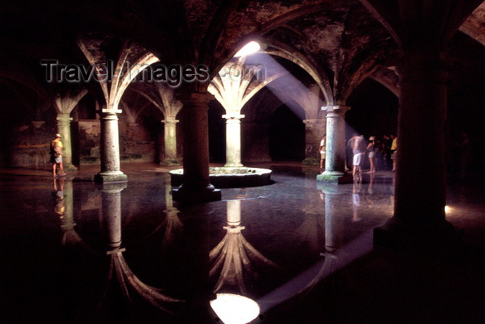 moroc18: Morocco / Maroc - Mazagão / Mazagan / El Jadida / Al Djadida: Portuguese castle - fresh water reserve cistern - architecture of the Portuguese Renaissance / Castelo Português -  interior da cisterna - photo by F.Rigaud - (c) Travel-Images.com - Stock Photography agency - Image Bank