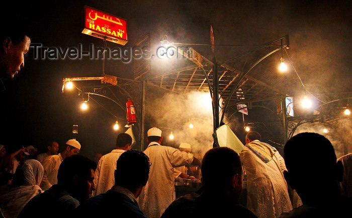 moroc197: Morocco / Maroc - Marrakesh: smoke and light - Place Djemaa el Fna - photo by M.Ricci - (c) Travel-Images.com - Stock Photography agency - Image Bank