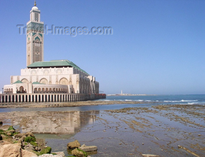 moroc212: Morocco / Maroc - Casablanca: Hassan II mosque and the beach - photo by J.Kaman - (c) Travel-Images.com - Stock Photography agency - Image Bank