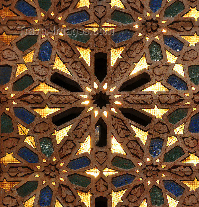 moroc213: Casablanca, Morocco: Hassan II mosque - intricate decoration - golden tiles reflect the sun - photo by M.Torres - (c) Travel-Images.com - Stock Photography agency - Image Bank