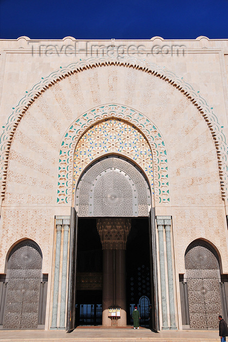 moroc217: Casablanca, Morocco: Hassan II mosque - main gate - photo by M.Torres - (c) Travel-Images.com - Stock Photography agency - Image Bank