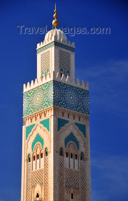 moroc220: Casablanca, Morocco: Hassan II mosque - minaret - photo by M.Torres - (c) Travel-Images.com - Stock Photography agency - Image Bank