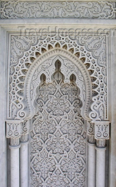 moroc236: Morocco / Maroc - Rabat: mausoleum of Mohammed V - detail of the marble decoration - Islamic art - photo by J.Kaman - (c) Travel-Images.com - Stock Photography agency - Image Bank