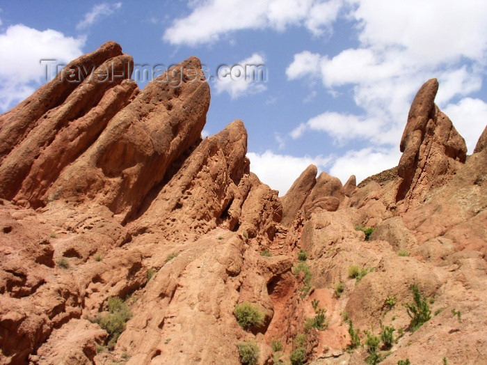 moroc312: Morocco / Maroc - Dades gorge: cliffs - photo by J.Kaman - (c) Travel-Images.com - Stock Photography agency - Image Bank
