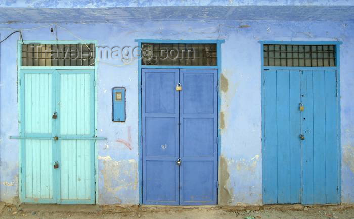 moroc320: Morocco / Maroc - Chechaouen: doors in the Medina - photo by J.Banks - (c) Travel-Images.com - Stock Photography agency - Image Bank