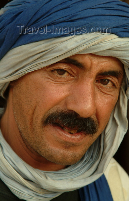 moroc362: Morocco / Maroc - Man drafting a smile - photo by J.Banks - (c) Travel-Images.com - Stock Photography agency - Image Bank