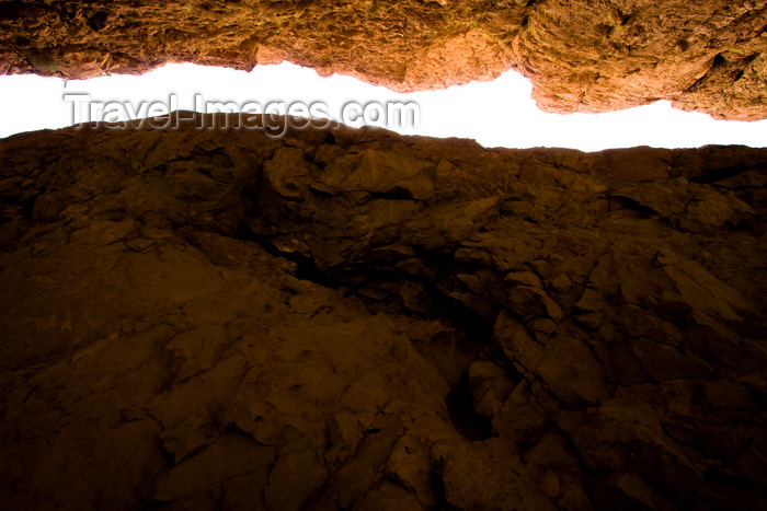 moroc390: Morocco - Gorge du Dades: a bit of sky - canyon - photo by M.Ricci - (c) Travel-Images.com - Stock Photography agency - Image Bank