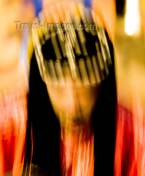 moroc392: Morocco - Taroudant: dancer - photo by M.Ricci - (c) Travel-Images.com - Stock Photography agency - Image Bank