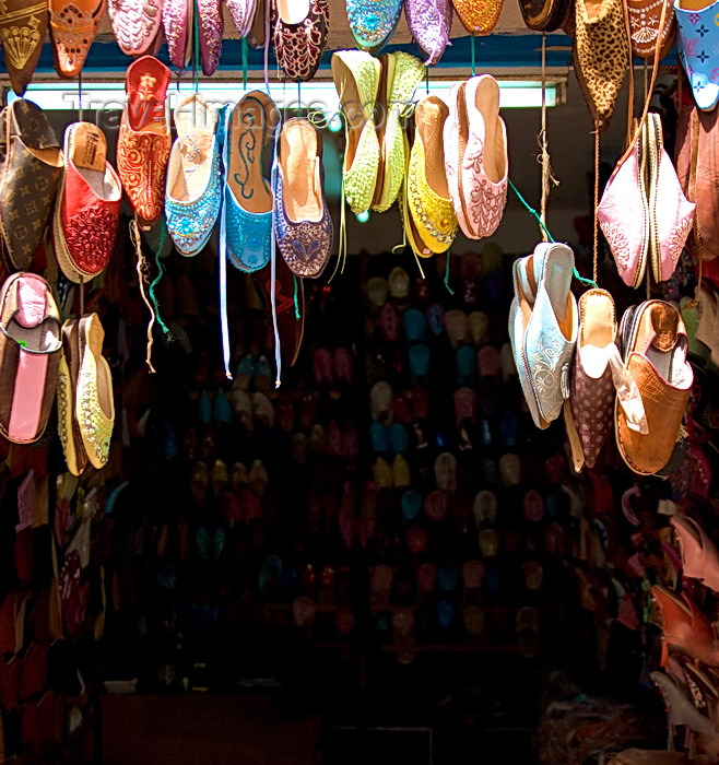 moroc406: Morocco - Essaouira / Mogador: slippers - photo by M.Ricci - (c) Travel-Images.com - Stock Photography agency - Image Bank