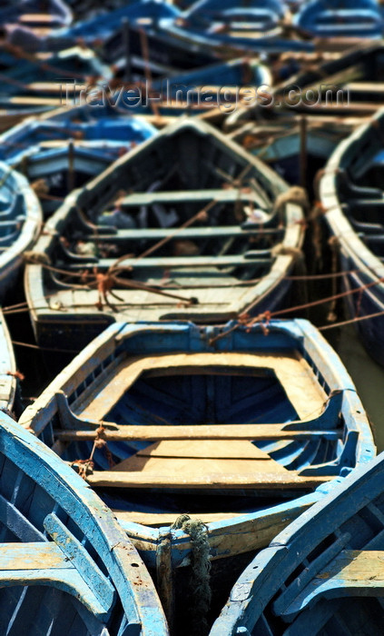 moroc416: Morocco - Essaouira: small boats in the port - photo by M.Ricci - (c) Travel-Images.com - Stock Photography agency - Image Bank