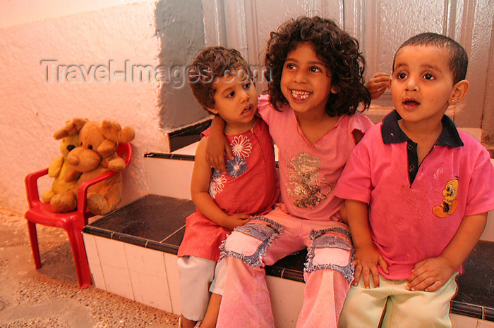 moroc454: Asilah / Arzila, Morocco - kids on the street - photo by Sandia - (c) Travel-Images.com - Stock Photography agency - Image Bank