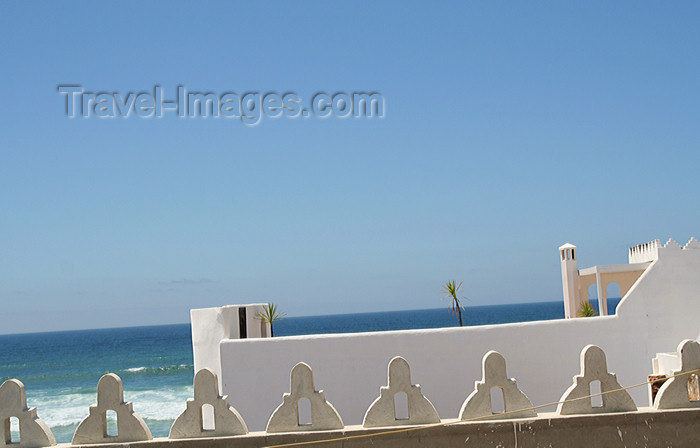 moroc457: Asilah / Arzila, Morocco - terrace facing the sea - photo by Sandia - (c) Travel-Images.com - Stock Photography agency - Image Bank