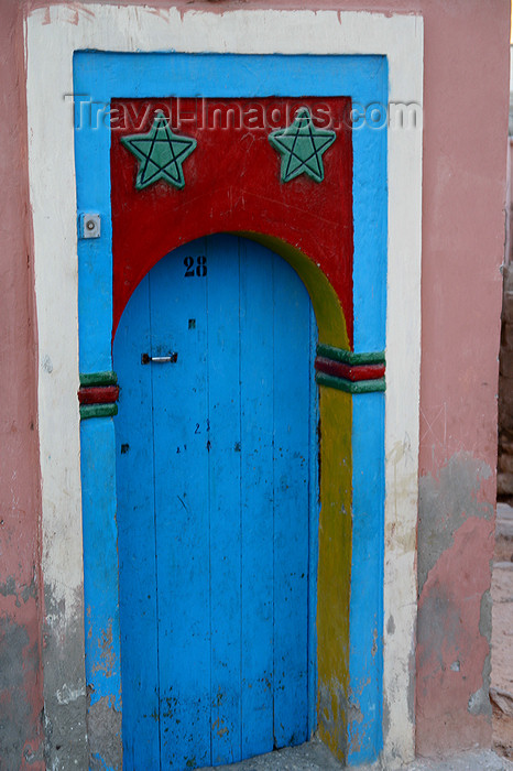 moroc476: Tarhazoute - Morocco: typical blue door - photo by Sandia - (c) Travel-Images.com - Stock Photography agency - Image Bank