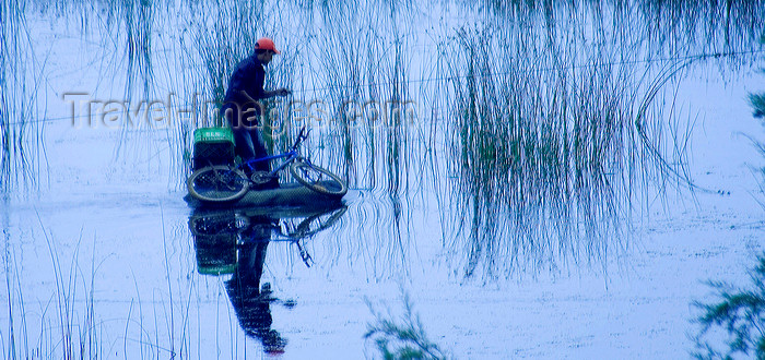 moroc478: Souss-Massa National Park, Morocco: crossing the river on an improvised raft - photo by Sandia - (c) Travel-Images.com - Stock Photography agency - Image Bank