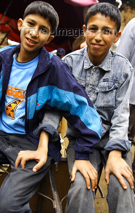 moroc480: Inezgane - Morocco: market - brothers - photo by Sandia - (c) Travel-Images.com - Stock Photography agency - Image Bank