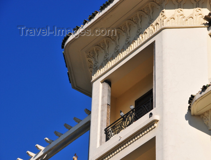 moroc516: Casablanca, Morocco: art deco balcony with pigeons- Blvd Mohammed V - photo by M.Torres - (c) Travel-Images.com - Stock Photography agency - Image Bank