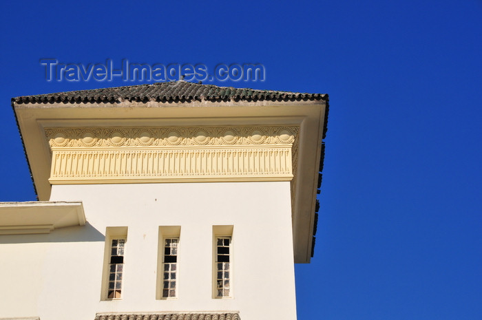 moroc521: Casablanca, Morocco: Maroc Soir building - art deco architecture - Blvd Mohammed V - ancienne Vigie marocaine - photo by M.Torres - (c) Travel-Images.com - Stock Photography agency - Image Bank