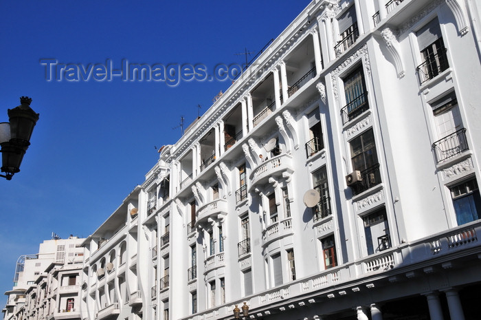 moroc522: Casablanca / Dar Beïda, Morocco: white façade - art deco architecture - Blvd Mohammed V - photo by M.Torres - (c) Travel-Images.com - Stock Photography agency - Image Bank