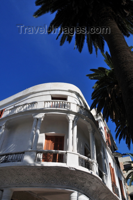 moroc534: Casablanca, Morocco: colonial building on Blvd H. Boigny, former Boulevard du 4ème Zouaves - photo by M.Torres - (c) Travel-Images.com - Stock Photography agency - Image Bank