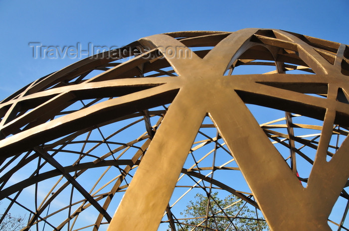 moroc537: Casablanca, Morocco: globe at Place des Nation Unies - stylized armillary sphere - photo by M.Torres - (c) Travel-Images.com - Stock Photography agency - Image Bank